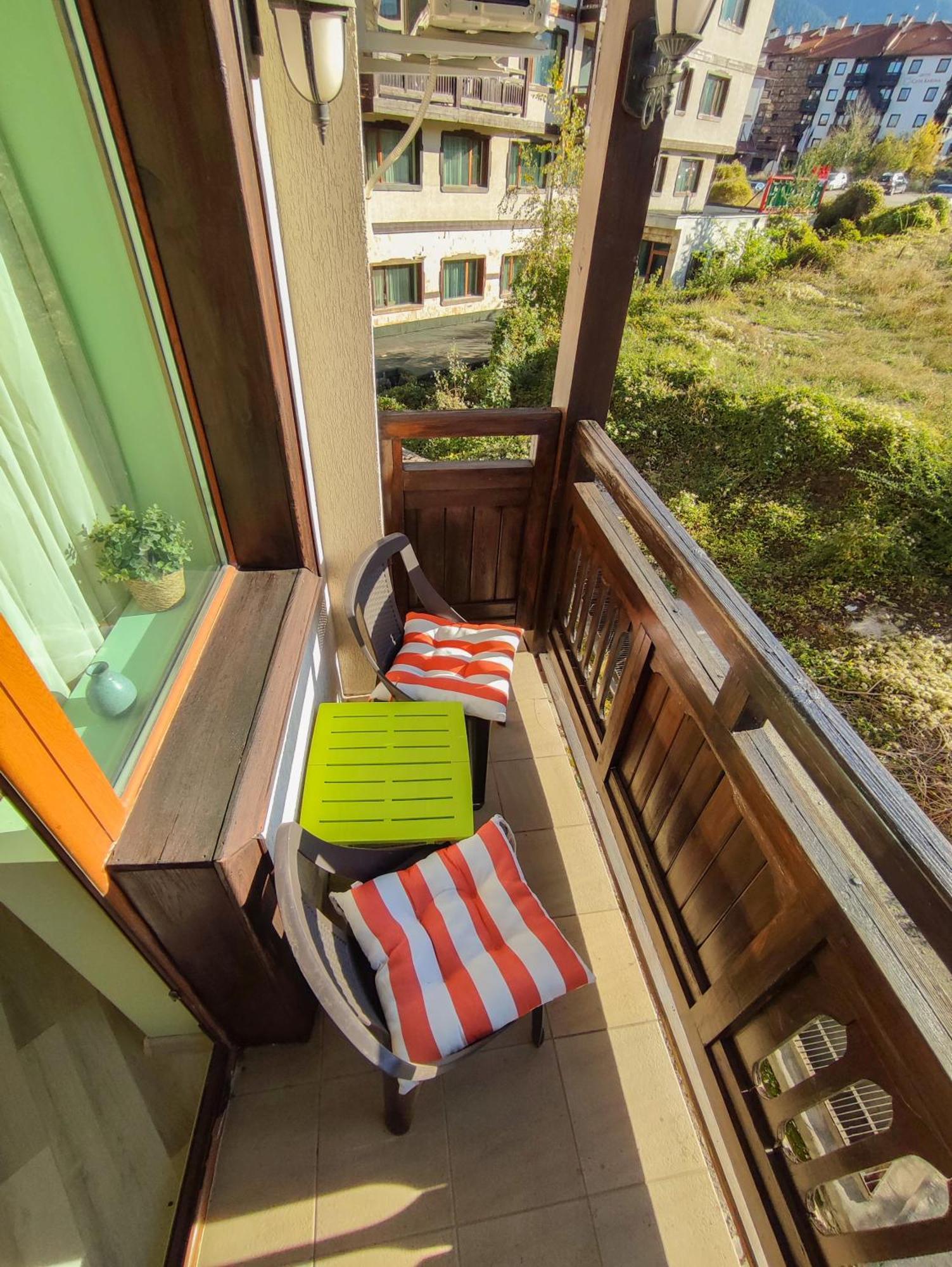 Emerald Home Apartment