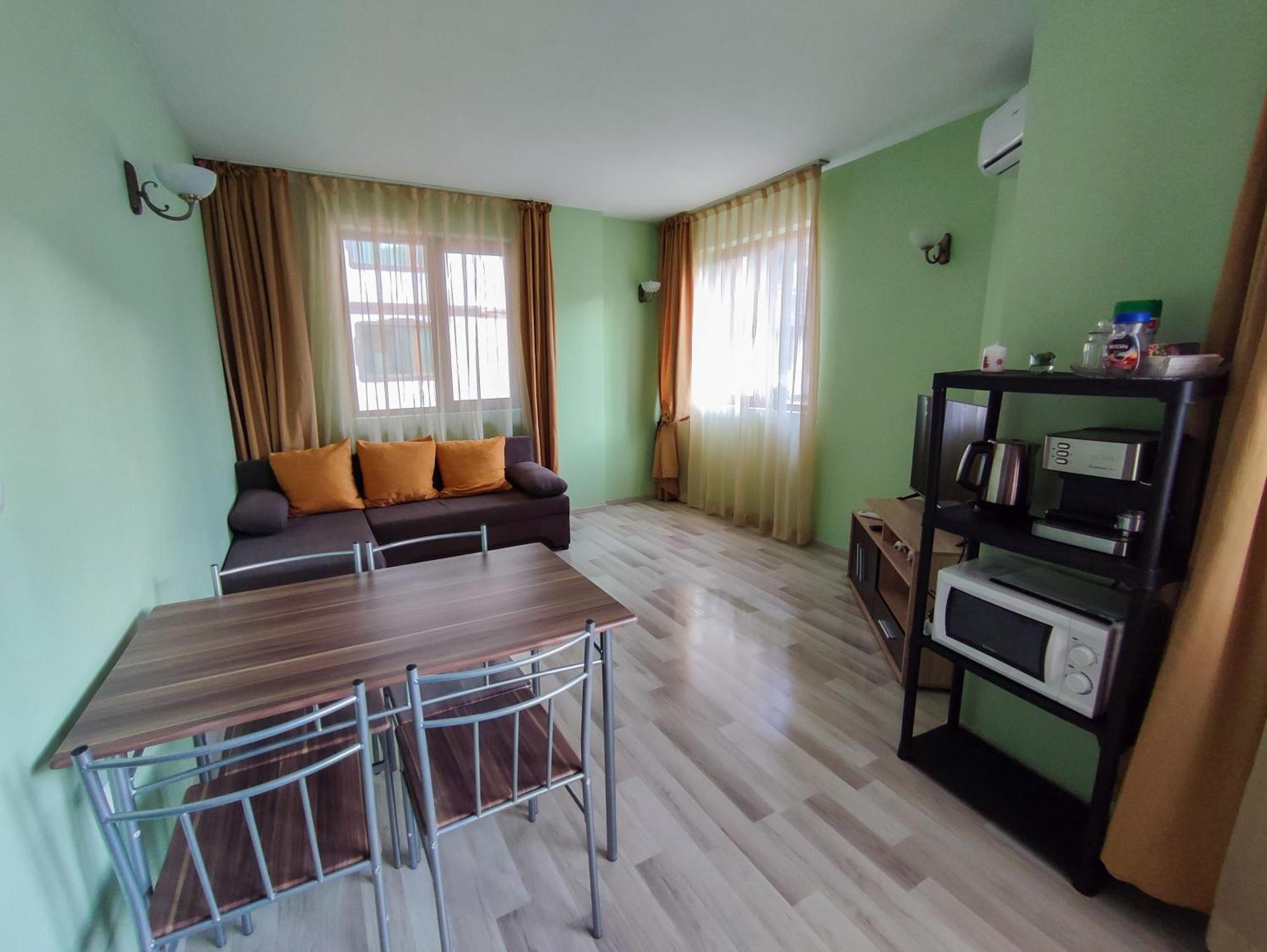 Emerald Home Apartment *